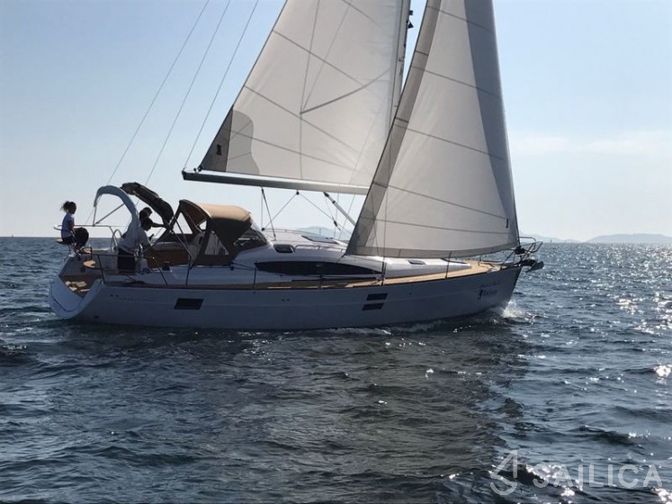 Elan 40 Impression - Yacht Charter Sailica