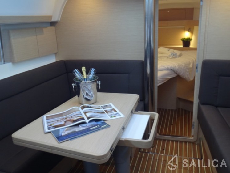 Elan 40 Impression - Yacht Charter Sailica