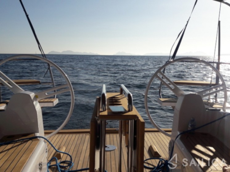 Elan 40 Impression - Yacht Charter Sailica