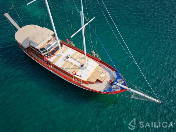 Gulet - Yacht Charter Sailica