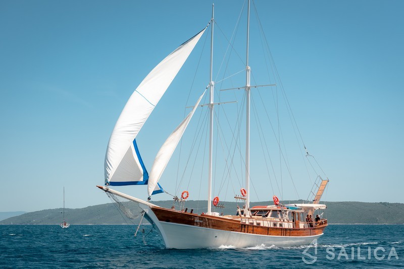 Gulet - Yacht Charter Sailica