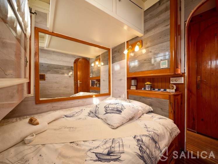 Gulet - Yacht Charter Sailica