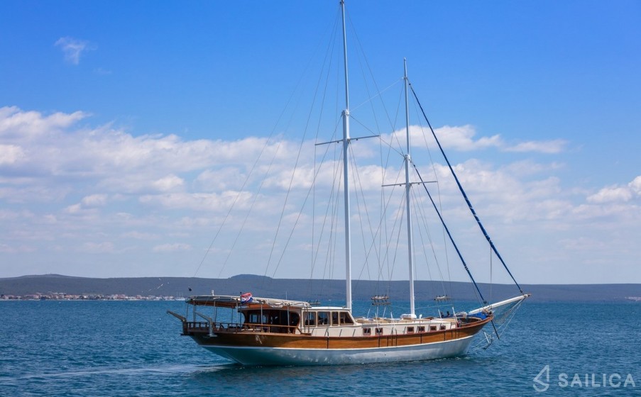Gulet - Yacht Charter Sailica