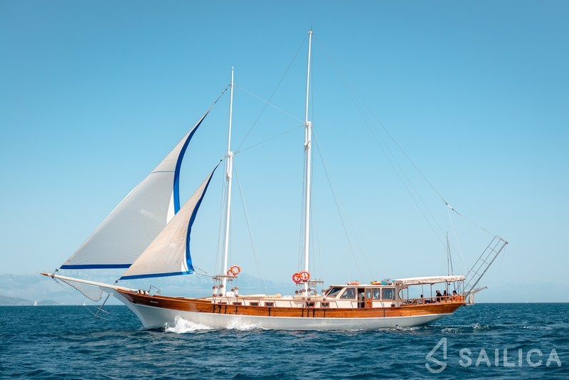 Gulet - Yacht Charter Sailica