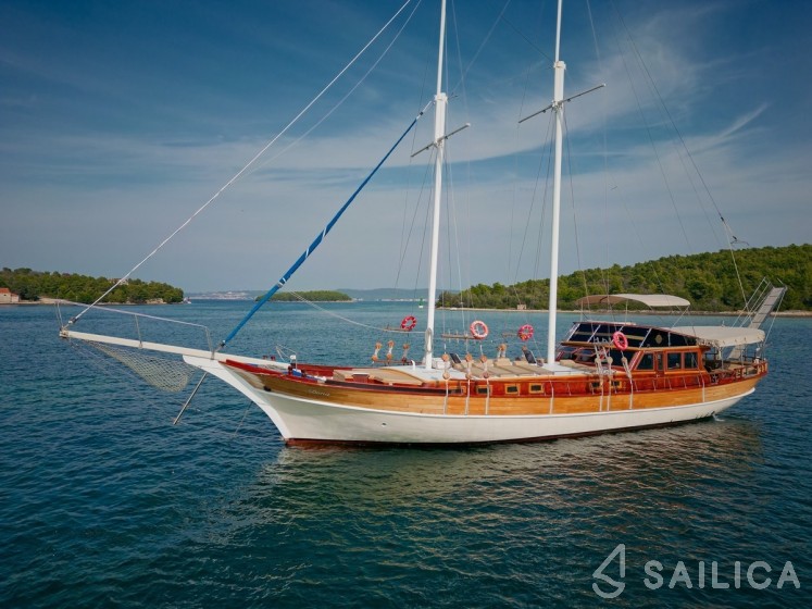 Gulet - Yacht Charter Sailica