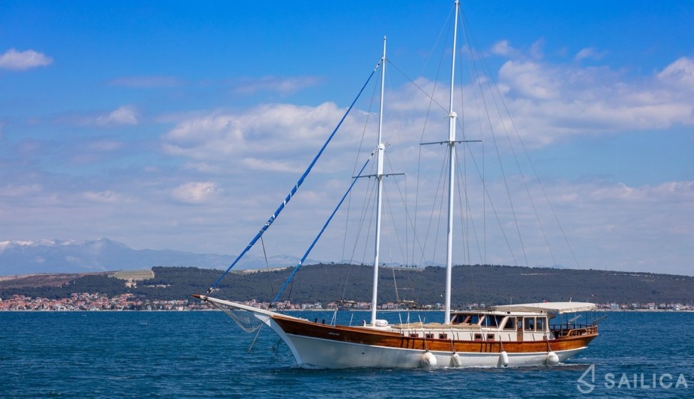 Gulet - Yacht Charter Sailica