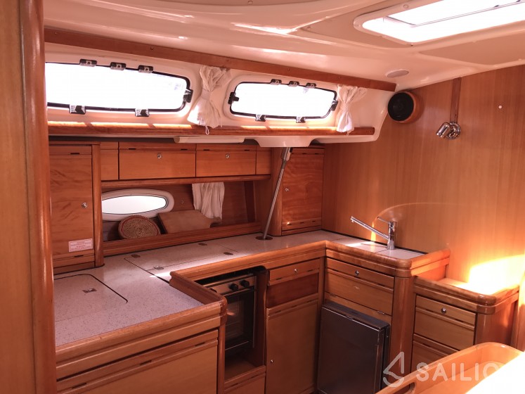 Bavaria 46 Cruiser - Yacht Charter Sailica