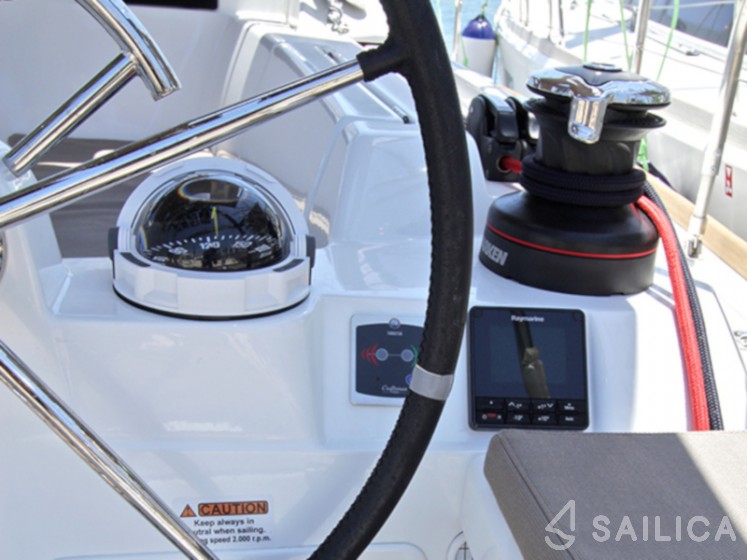 Sun Odyssey 419 - Yacht Charter Sailica