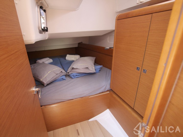 Sun Odyssey 449 - Yacht Charter Sailica