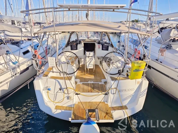 Sun Odyssey 379 - Yacht Charter Sailica