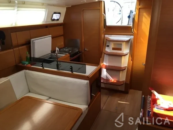 Sun Odyssey 379 - Yacht Charter Sailica