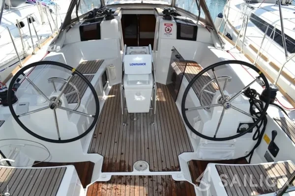 Sun Odyssey 379 - Yacht Charter Sailica