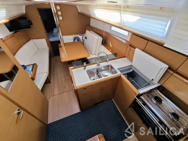 Sun Odyssey 379 - Yacht Charter Sailica