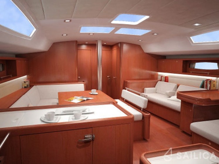 Oceanis 54 - Yacht Charter Sailica