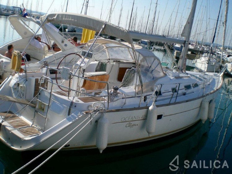 Oceanis 423 - Yacht Charter Sailica