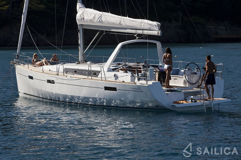 Oceanis 45 - 4 cab. - Yacht Charter Sailica
