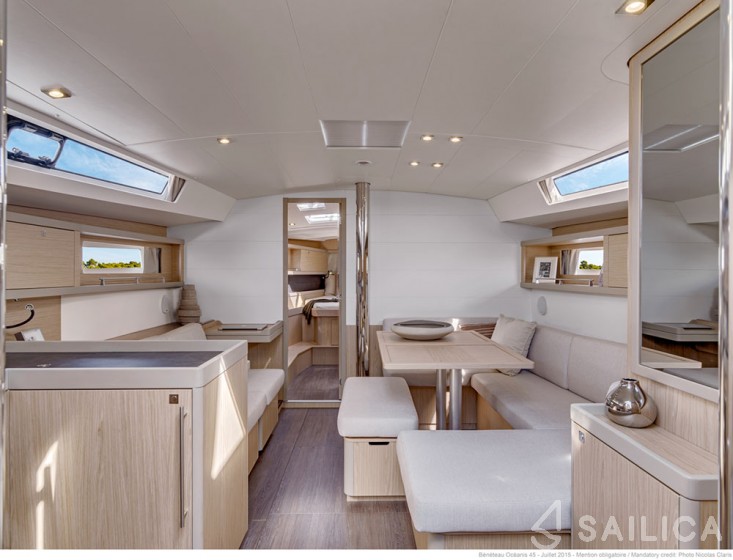 Oceanis 45 - 4 cab. - Yacht Charter Sailica