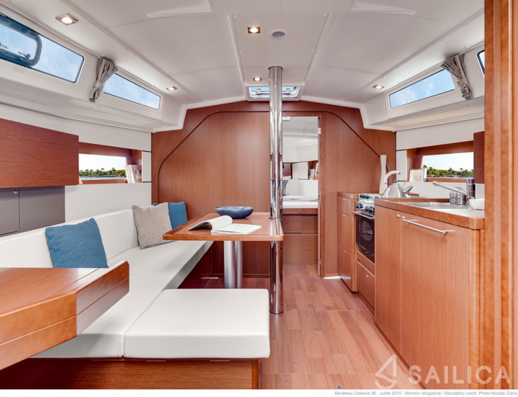 Oceanis 38 - Yacht Charter Sailica
