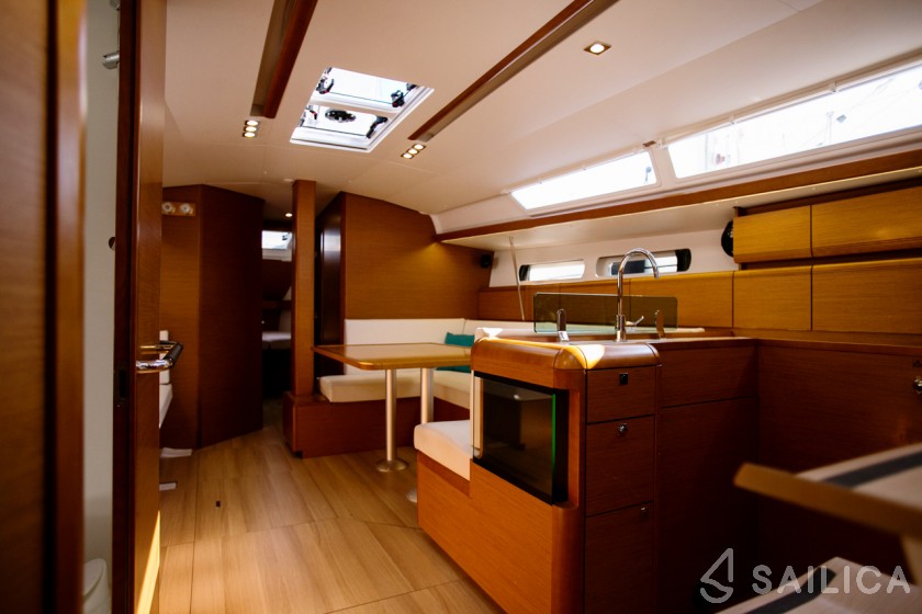 Sun Odyssey 449 - Yacht Charter Sailica