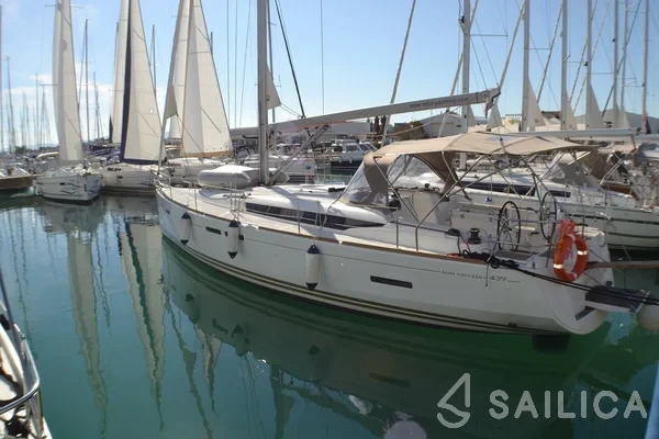 Sun Odyssey 439 - Yacht Charter Sailica