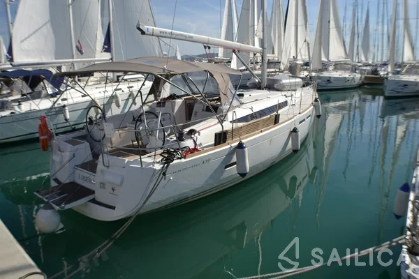 Sun Odyssey 439 - Yacht Charter Sailica