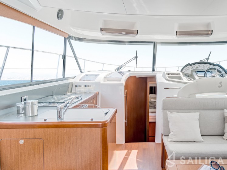 Antares 42 - Yacht Charter Sailica
