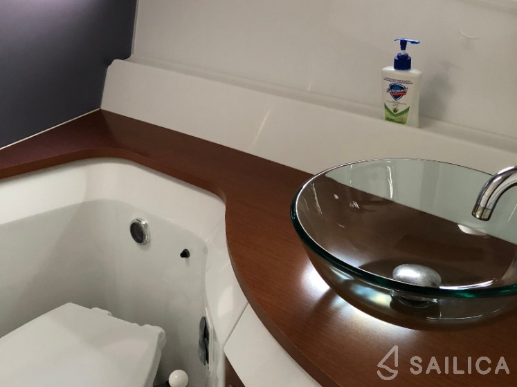 Antares 42 - Yacht Charter Sailica