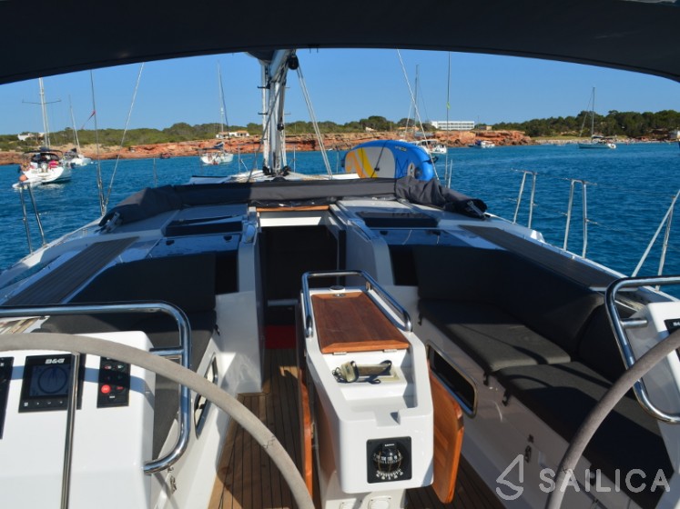 Hanse 505 - Yacht Charter Sailica