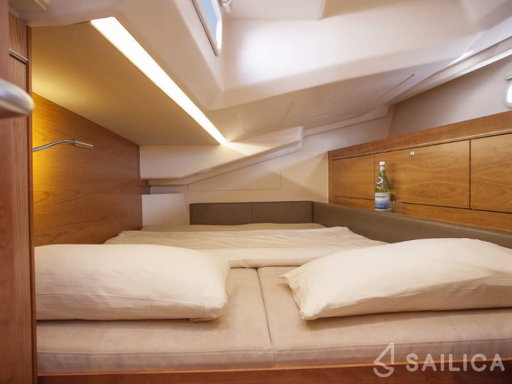 Hanse 505 - Yacht Charter Sailica