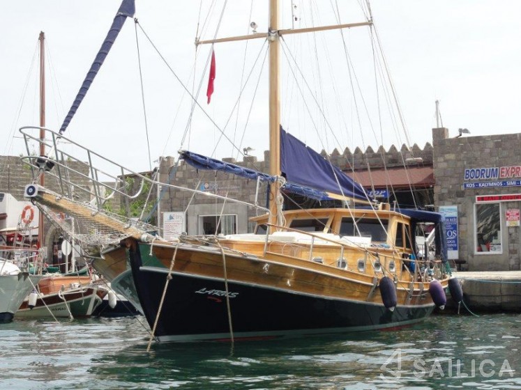 Gulet - Yacht Charter Sailica