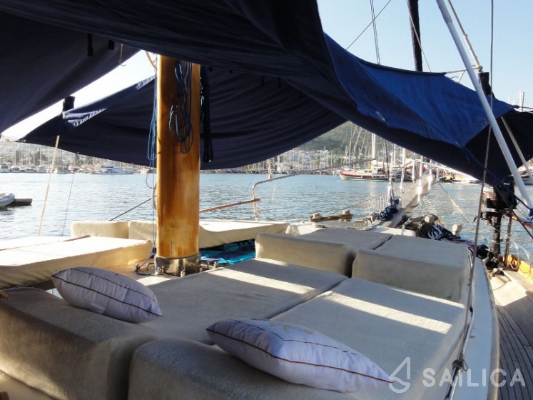 Gulet - Yacht Charter Sailica