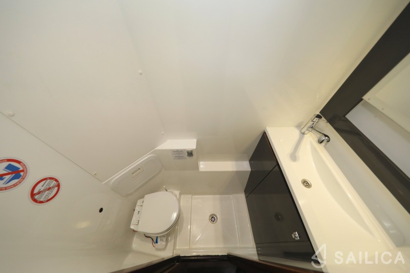 MY 37 - Yacht Charter Sailica