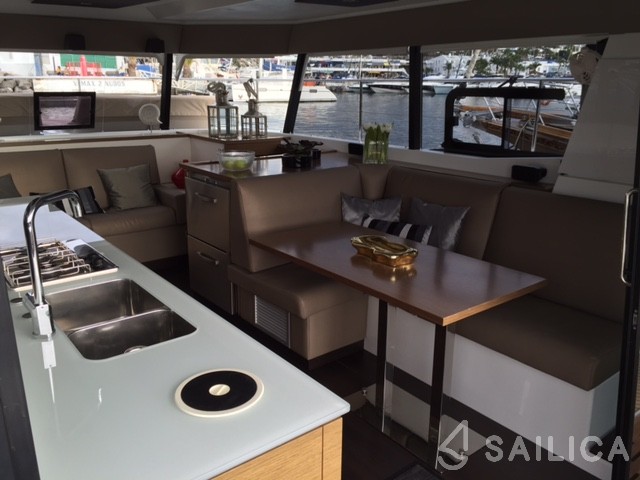 MY 37 - Yacht Charter Sailica
