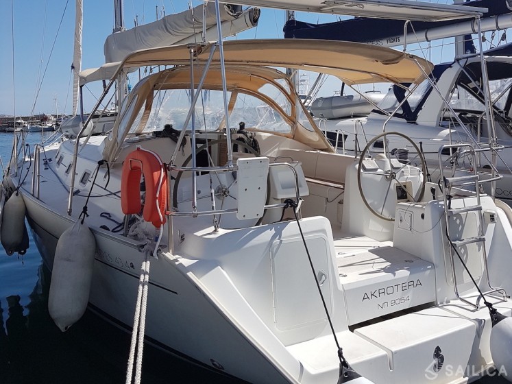 Cyclades 43.4 - Yacht Charter Sailica
