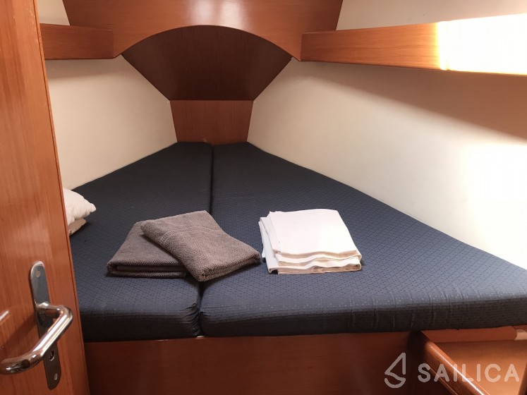 Cyclades 43.4 - Yacht Charter Sailica