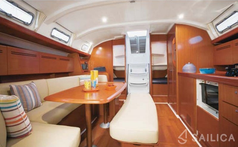 Cyclades 43.4 - Yacht Charter Sailica