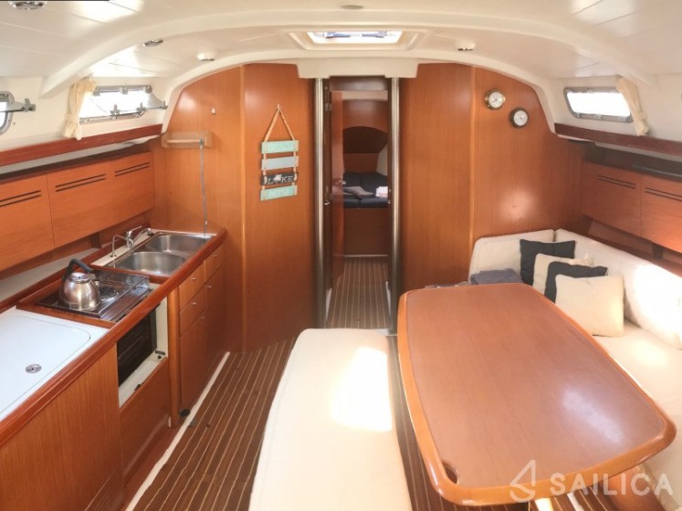 Cyclades 43.4 - Yacht Charter Sailica