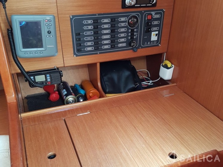 Cyclades 43.4 - Yacht Charter Sailica