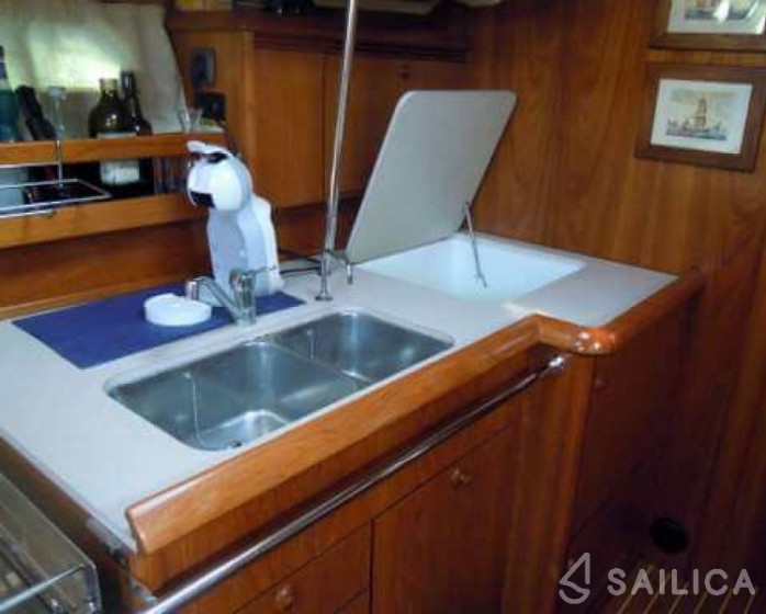 Sun Odyssey 49i - Yacht Charter Sailica