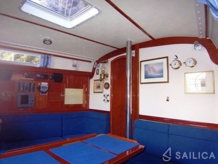 Hanse 341 - Yacht Charter Sailica