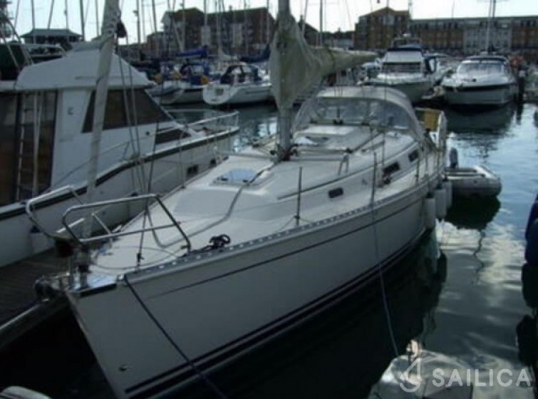 Hanse 341 - Yacht Charter Sailica