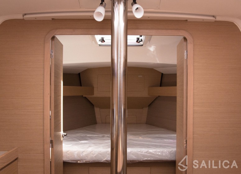 Dufour 382 GL - Yacht Charter Sailica