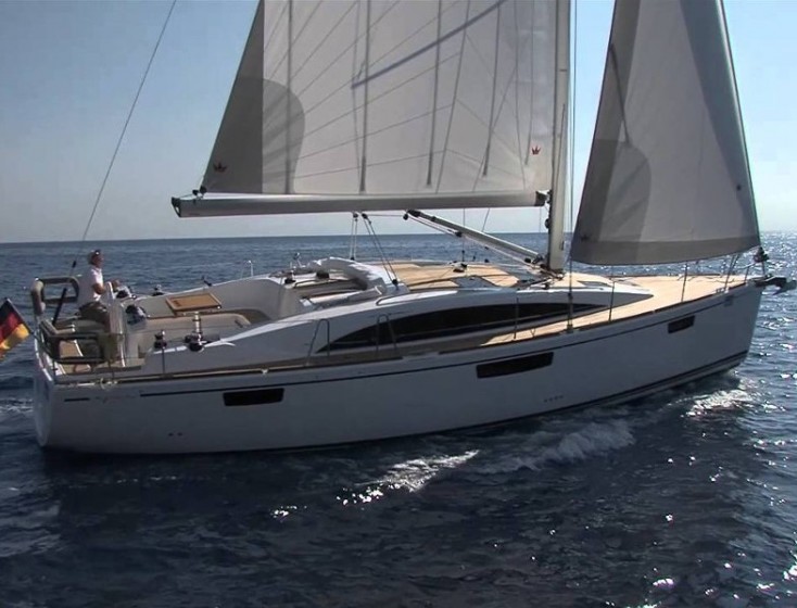 Bavaria 42 - Yacht Charter Sailica