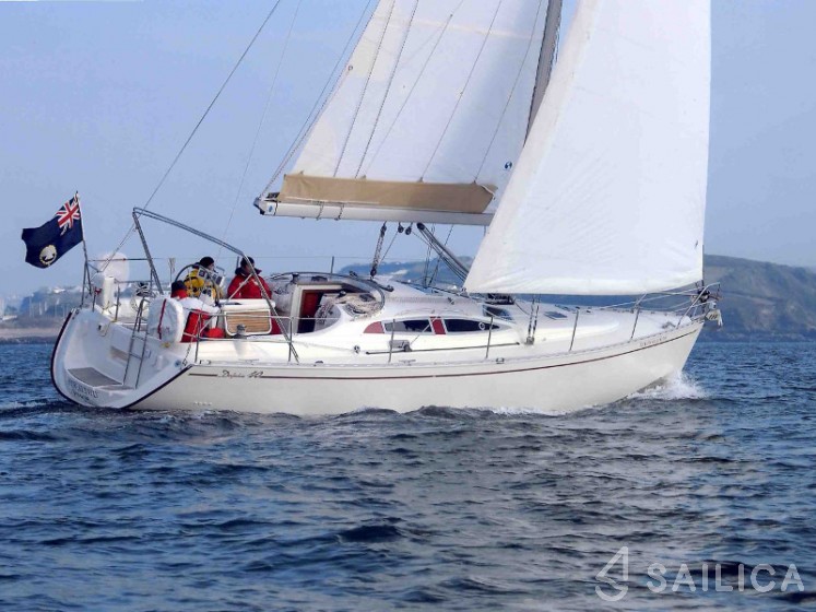 Delphia 40 - Yacht Charter Sailica