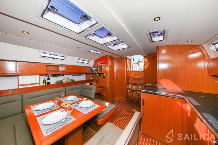 Bavaria 45 Cruiser - Yacht Charter Sailica