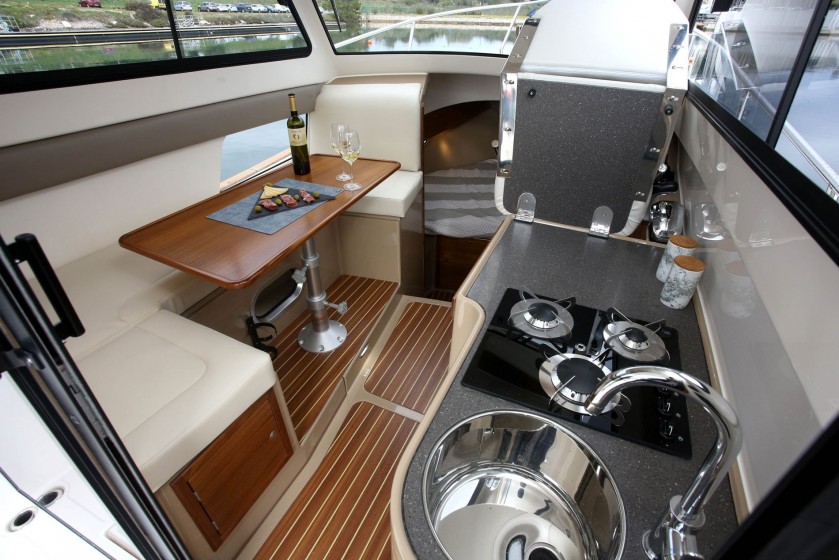 Leidi 800  - Yacht Charter Sailica