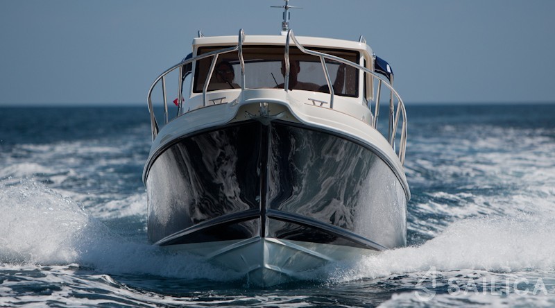Leidi 800  - Yacht Charter Sailica