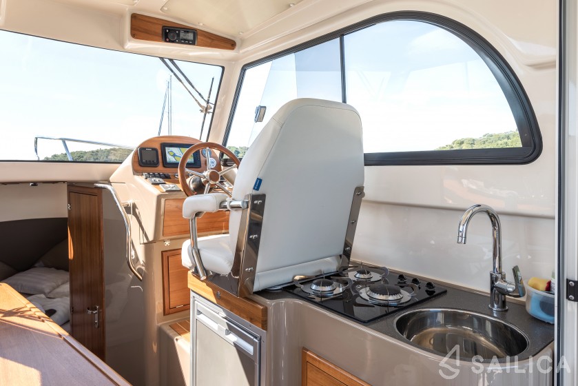 Leidi 800  - Yacht Charter Sailica
