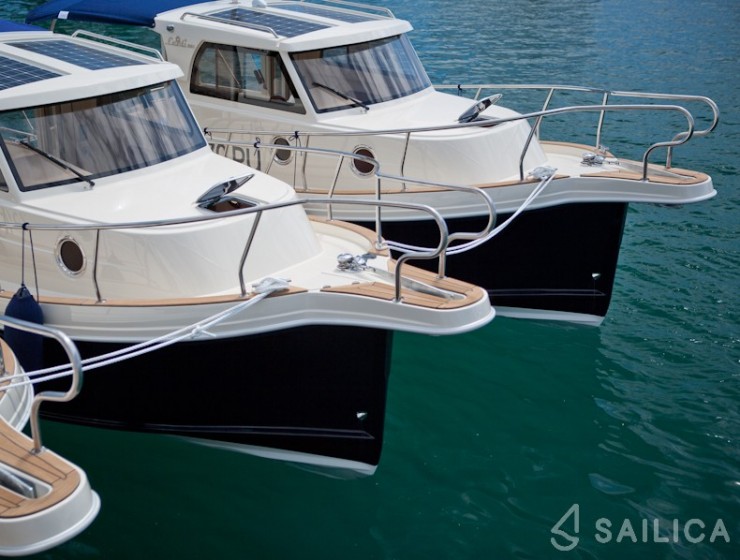 Leidi 800  - Yacht Charter Sailica