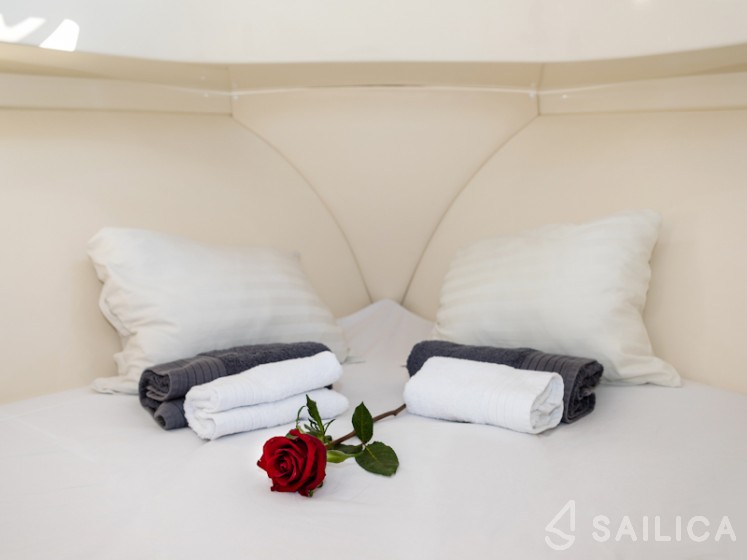 Leidi 660 - Yacht Charter Sailica